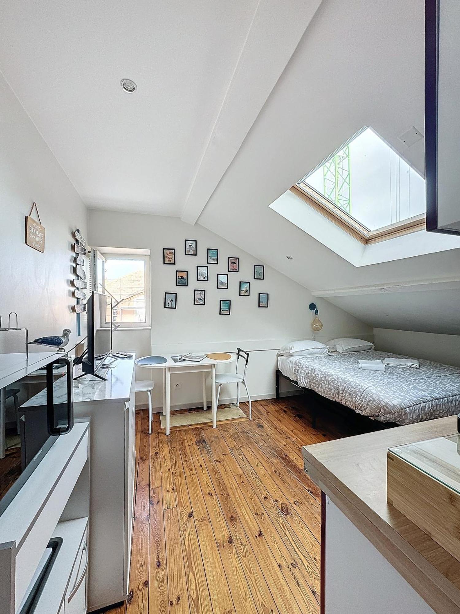 Avenue De La République - A